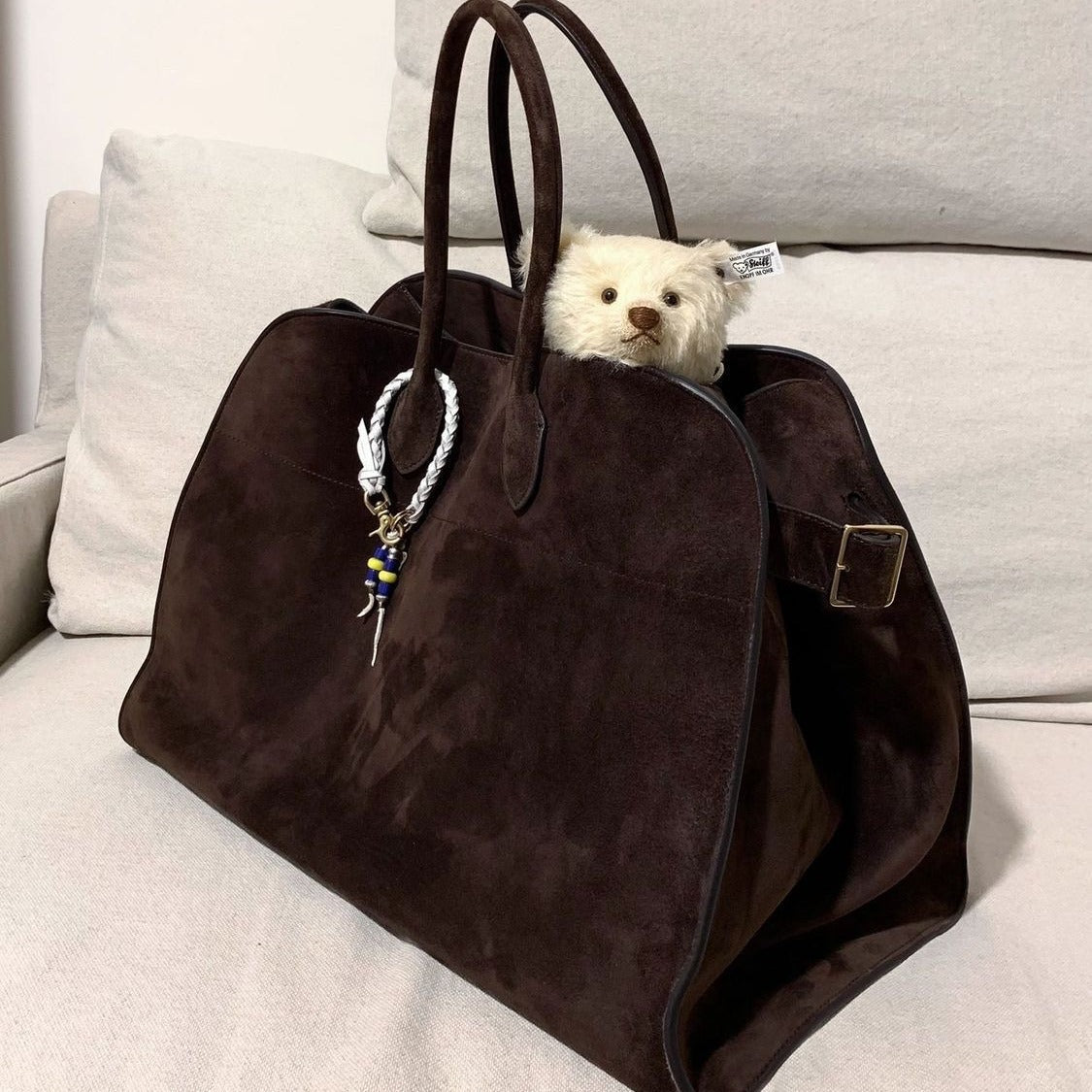 Casual Large Capacity Retro Commuter Hand-carrying Bag